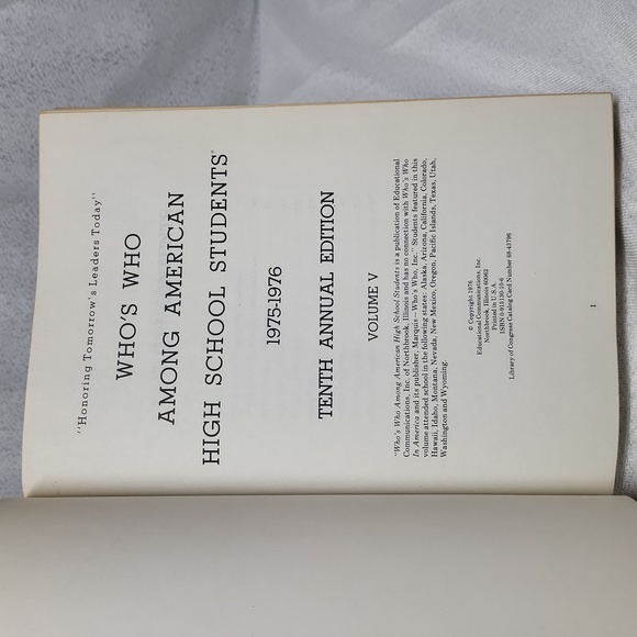 Who's Who Among American High School Students - VOL V - VINTAGE - Picture 2 of 14